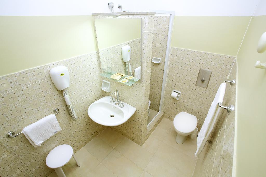 Hotel President Alba Adriatica Esterno foto